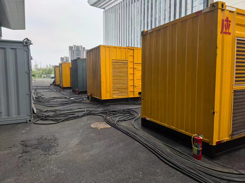 鲁甸不同季节柴油发电机组保养有哪些注意事项?